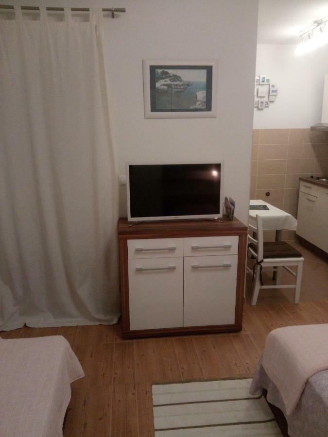 Apartmani Lomar Старий Град Екстер'єр фото