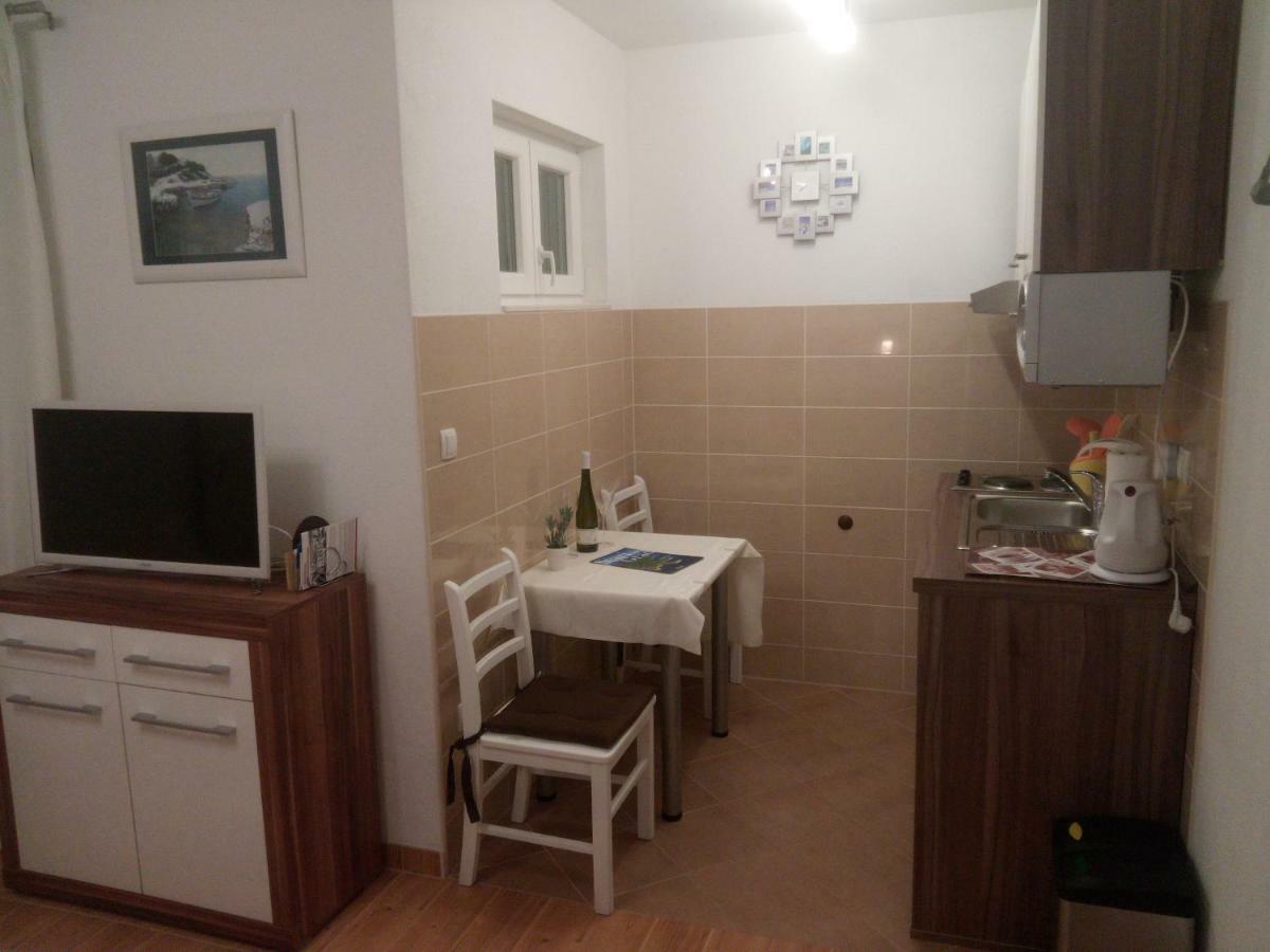 Apartmani Lomar Старий Град Екстер'єр фото